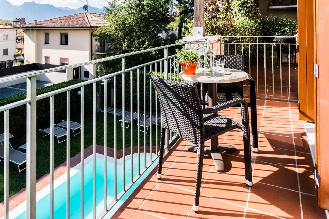 Appartamenti Meridiana Torri Del Benaco Bagian luar foto
