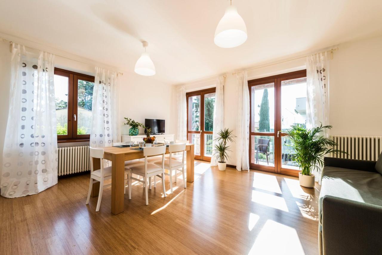 Appartamenti Meridiana Torri Del Benaco Bagian luar foto